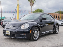 Used 2016  Volkswagen Beetle 2d Coupe Classic 1&period;8T at A Motors Sales & Finance near San Antonio&comma; TX