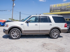 Used 2017 Ford Expedition 4d SUV 4WD King Ranch at A Motors Sales & Finance near San Antonio, TX