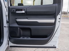 Used 2015  Toyota Tundra 2WD CrewMax SR5 5&period;7L at A Motors Sales & Finance near San Antonio&comma; TX