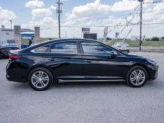 Used 2018  Hyundai Sonata 4d Sedan Sport 2&period;4L at A Motors Sales & Finance near San Antonio&comma; TX