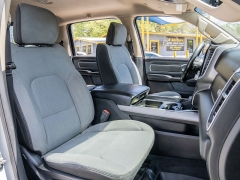 Used 2020  Ram 1500 2WD Crew Cab Lone Star at A Motors Sales & Finance near San Antonio&comma; TX