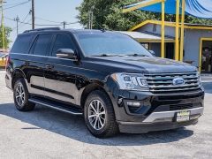 Used 2020  Ford Expedition 4d SUV 2WD XLT at A Motors Sales & Finance near San Antonio&comma; TX