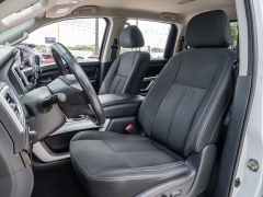 Used 2017  Nissan Titan 4WD Crew Cab SV at A Motors Sales & Finance near San Antonio&comma; TX
