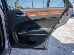 Used 2014  Chrysler 300 4d Sedan at A Motors Sales & Finance near San Antonio, TX