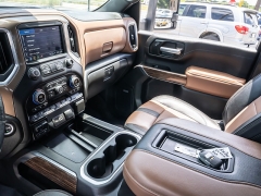 Used 2022  Chevrolet Silverado 2500HD 4WD Crew Cab 159" High Country Dsl at A Motors Sales & Finance near San Antonio&comma; TX