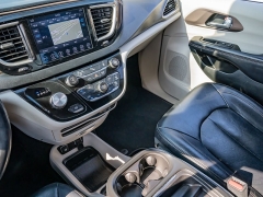 Used 2018 Chrysler Pacifica 4d Wagon Touring L at A Motors Sales & Finance near San Antonio, TX
