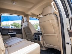 Used 2018  Ford F-150 2WD SuperCrew Lariat 5 1&sol;2 at A Motors Sales & Finance near San Antonio&comma; TX