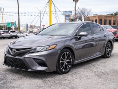 Used 2019  Toyota Camry 4d Sedan SE at A Motors Sales & Finance near San Antonio&comma; TX