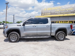 Used 2020  GMC Sierra 1500 4WD Crew Cab AT4 at A Motors Sales & Finance near San Antonio&comma; TX