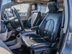 Used 2020  Chrysler Pacifica 4d Wagon Limited at A Motors Sales & Finance near San Antonio, TX
