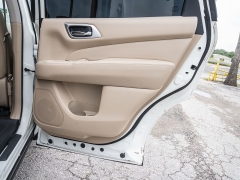 Used 2017  Nissan Pathfinder 4d SUV 4WD Platinum at A Motors Sales & Finance near San Antonio&comma; TX