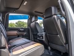 Used 2022  Chevrolet Silverado 2500HD 4WD Crew Cab 159" High Country Dsl at A Motors Sales & Finance near San Antonio&comma; TX