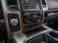 Used 2018  Ram 1500 4WD Crew Cab Laramie at A Motors Sales & Finance near San Antonio&comma; TX