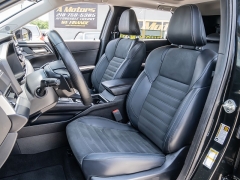Used 2024  Mitsubishi Outlander SE FWD at A Motors Sales & Finance near San Antonio&comma; TX