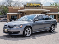 Used 2015  Volkswagen Passat TDI 4d Sedan SE at A Motors Sales & Finance near San Antonio&comma; TX