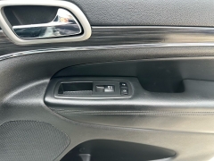 Used 2019 Jeep Grand Cherokee 4d SUV 2WD Limited at A Motors Sales & Finance near San Antonio, TX
