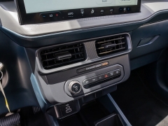 Used 2025  Ford Maverick XL FWD SuperCrew Hybrid at A Motors Sales & Finance near San Antonio&comma; TX