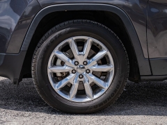 Used 2016  Jeep Cherokee 4d SUV 4WD Limited V6 at A Motors Sales & Finance near San Antonio&comma; TX