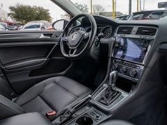 Used 2018  Volkswagen Golf SportWagen 4d Wagon TSI SE at A Motors Sales & Finance near San Antonio&comma; TX