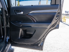 Used 2019  Toyota Highlander Hybrid 4d SUV AWD Limited at A Motors Sales & Finance near San Antonio&comma; TX