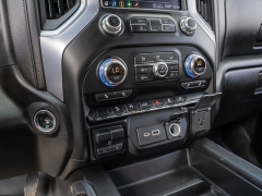 Used 2020  GMC Sierra 1500 4WD Crew Cab Elevation at A Motors Sales & Finance near San Antonio&comma; TX