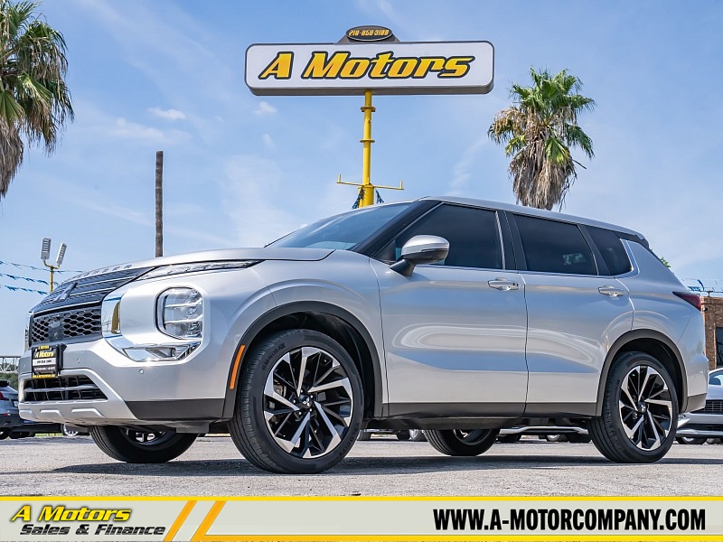Used 2023  Mitsubishi Outlander SE FWD at A Motors Sales & Finance near San Antonio&comma; TX