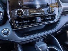 Used 2022  Toyota Highlander LE FWD at A Motors Sales & Finance near San Antonio&comma; TX