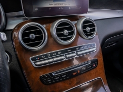 Used 2017  Mercedes-Benz GLC-Class 4d SUV GLC300 at A Motors Sales & Finance near San Antonio&comma; TX