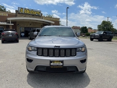 Used 2019 Jeep Grand Cherokee 4d SUV 2WD Laredo Altitude at A Motors Sales & Finance near San Antonio, TX