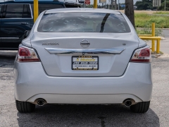 Used 2015  Nissan Altima 4d Sedan S 2&period;5L at A Motors Sales & Finance near San Antonio&comma; TX