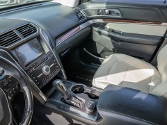 Used 2017 Ford Explorer 4d SUV 4WD Platinum at A Motors Sales & Finance near San Antonio, TX