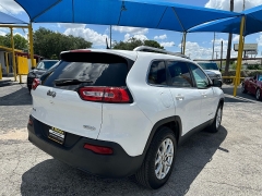 Used 2016 Jeep Cherokee 4d SUV 4WD Latitude at A Motors Sales & Finance near San Antonio, TX