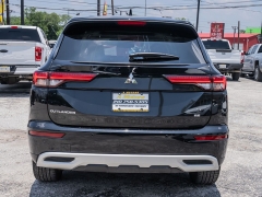 Used 2024  Mitsubishi Outlander SE FWD at A Motors Sales & Finance near San Antonio&comma; TX