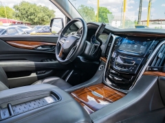 Used 2017  Cadillac Escalade 4d SUV RWD Luxury at A Motors Sales & Finance near San Antonio&comma; TX