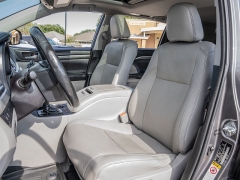 Used 2017 Toyota Highlander 4d SUV AWD Limited at A Motors Sales & Finance near San Antonio, TX