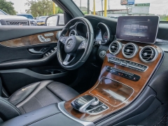 Used 2017  Mercedes-Benz GLC-Class 4d SUV GLC300 at A Motors Sales & Finance near San Antonio&comma; TX