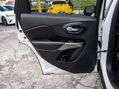 Used 2021  Jeep Cherokee Latitude FWD at A Motors Sales & Finance near San Antonio&comma; TX