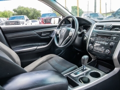 Used 2015  Nissan Altima 4d Sedan S 2&period;5L at A Motors Sales & Finance near San Antonio&comma; TX