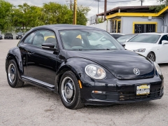 Used 2016  Volkswagen Beetle 2d Coupe Classic 1&period;8T at A Motors Sales & Finance near San Antonio&comma; TX