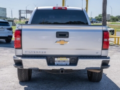 Used 2018  Chevrolet Silverado 1500 2WD Crew Cab LT at A Motors Sales & Finance near San Antonio&comma; TX
