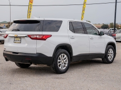 Used 2020  Chevrolet Traverse 4d SUV FWD LS w/1LS at A Motors Sales & Finance near San Antonio, TX