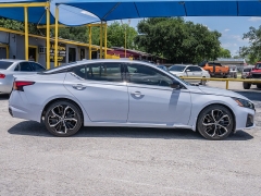 Used 2023  Nissan Altima 2&period;5 SR Sedan at A Motors Sales & Finance near San Antonio&comma; TX