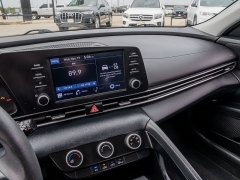 Used 2021  Hyundai Elantra SE IVT at A Motors Sales & Finance near San Antonio, TX