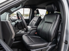 Used 2020  Ford Expedition 4d SUV 2WD XLT at A Motors Sales & Finance near San Antonio&comma; TX