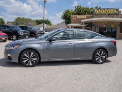 Used 2022  Nissan Altima 2&period;5 SV Sedan at A Motors Sales & Finance near San Antonio&comma; TX