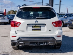 Used 2020  Nissan Pathfinder 4d SUV FWD SL at A Motors Sales & Finance near San Antonio&comma; TX