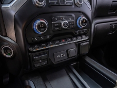 Used 2020  GMC Sierra 1500 4WD Crew Cab Denali at A Motors Sales & Finance near San Antonio&comma; TX