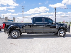 Used 2018  Ford Super Duty F-350 4WD Crew Cab Lariat DRW Longbed at A Motors Sales & Finance near San Antonio&comma; TX