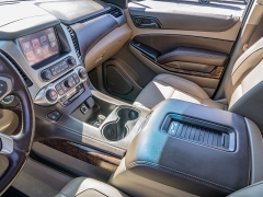 Used 2017  Chevrolet Suburban 4d SUV 4WD LT at A Motors Sales & Finance near San Antonio, TX