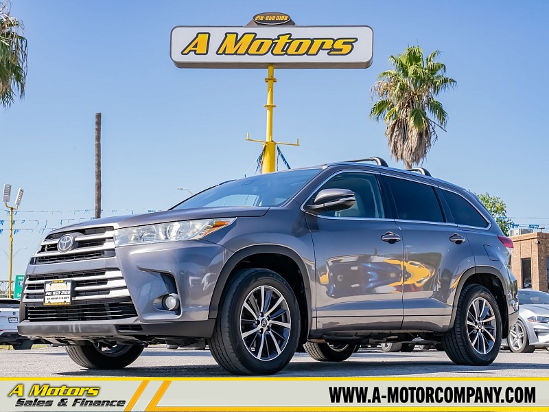 Used 2018  Toyota Highlander 4d SUV AWD XLE at A Motors Sales & Finance near San Antonio&comma; TX